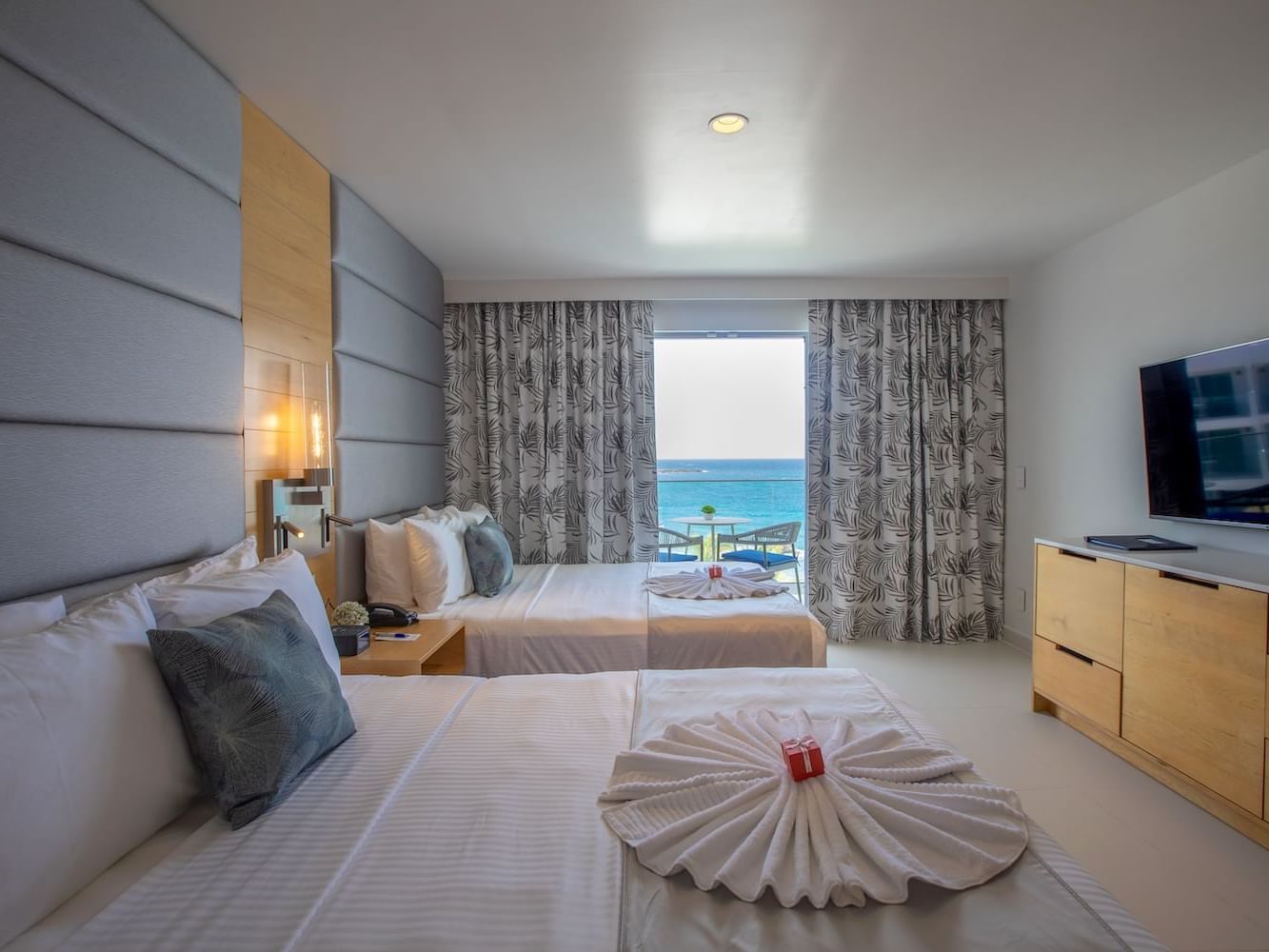 Queen Double Oceanview Guestroom at The Morgan Resort Spa Village